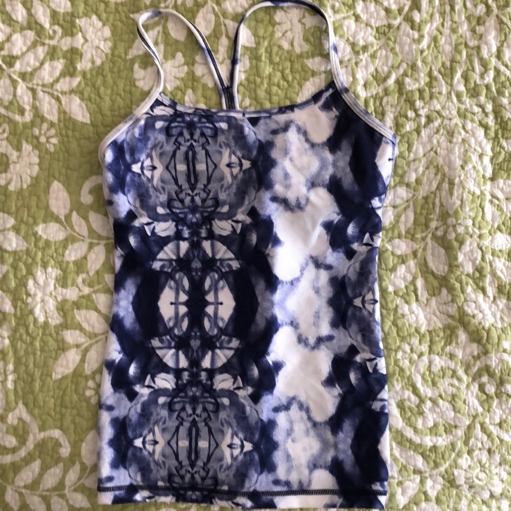 Lululemon tank
